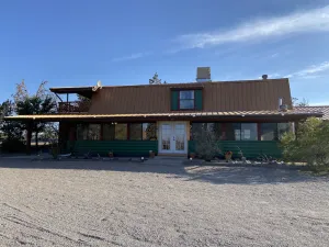 Image of Log Cabin at the lake