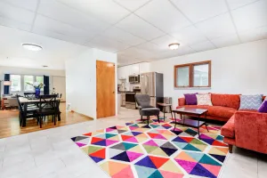 Image of Close 2 Forest Park | Fenced Yard for Pets | Food, shops