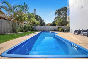 Image of Stylish beachside 2 BR apartment with shared pool