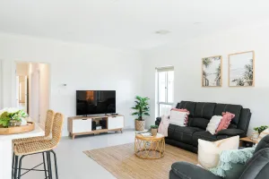 Image of Ella House II - New 3Br 2Bath, Wifi, 2 Living