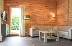 Image of Stunning Home In Heel With Lake View