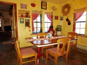 Image of Creek Cottage - Prescott Cabin Rentals