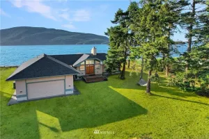 Image of Waterfront home on Guemes, the San Juan’s quietest island