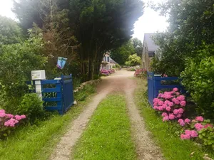 Image of historic home for friends\/family in country calm 7km from beaches