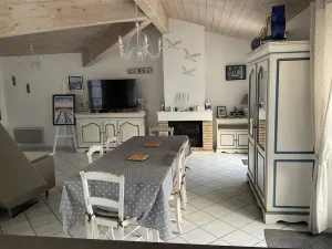 Image of Beautiful retais style house