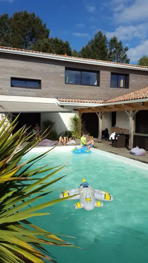 Image of Beautiful Contemporary Villa with large swimming pool 500m from the lake