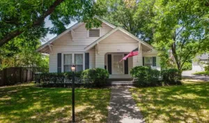 Image of Home is located the historic part of Ardmore Oklahoma