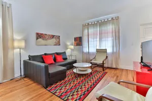 Image of Centrally Located Impeccable Apartment Unit wtih BBQ