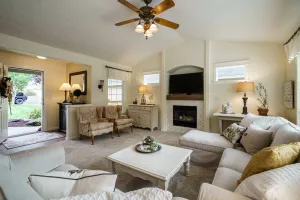 Image of Bright Charming Home Central to Mt. Hood, the Gorge, Hood River and Vineyards