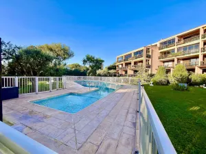 Image of Studio with Pool, Parking & Near Beach – Sleeps 4, Saint Aygulf
