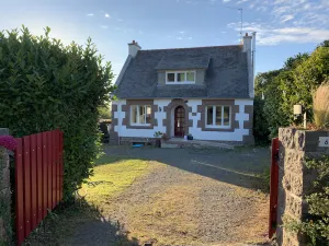 Image of Tregastel near Ploumanach Côte de Granit Rose sleeps 6