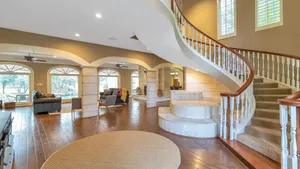 Image of Gorgeous Retreat w\/private Pickleball court!!! Only 3 min from Sandalwood Manor