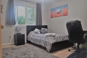 Image of Comfortable 2 bed apartment near metro , trails and golf course