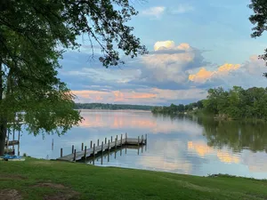 Image of Newly Updated Lake Front Family-friendly Getaway on Lake Greenwood
