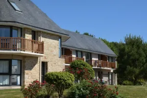 Image of Beautiful apartment T2 with terrace - Résidence du Golf