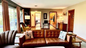 Image of Vintage Vibes! Mid century style with modern comfort.