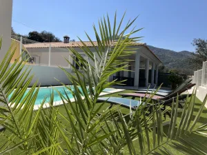 Image of House with swimming pool and all comforts facing the mountains and 5 minutes from the beach