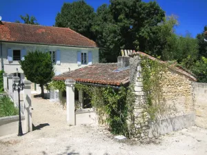 Image of Besutiful traditional Charentaise house with private decked pool by the river