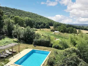 Image of Maison charmante à Massaguel avec jardin et piscine partagée.