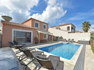 Image of Luxury holiday home with private pool