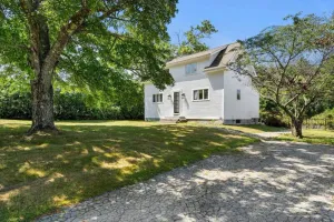 Image of Enjoy your own home in Hampton Falls!