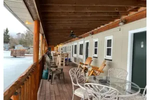 Image of Charming Premium Lakefront Room with 1 Queen Bed