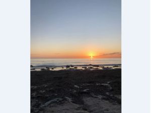 Image of Lynch’s Sea View - Within 100m to the beach