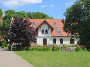 Image of beautiful 2 Z-apartment (large apt.) in excellent environment with huge garden
