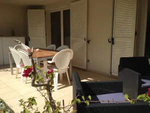 Image of Charming apartment with large terrace and private pool 5 minutes from the beach