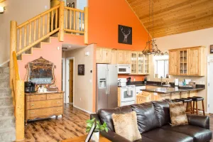 Image of Game room, Private Li’l cabin & Porch swing!