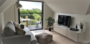 Image of Beautifully presented, countryside, self-contained, 1-bed apartment