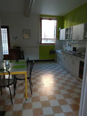 Image of Pretty Potters' House