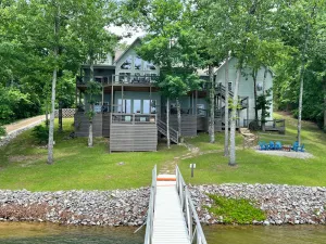 Image of \"Decked Out\" - 80ft from house to water, gorgeous view, near Duncan Bridge