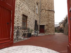 Image of Urban premium ground floor cottage for 2-6 pers historic Fougeres, Label House of Fr.