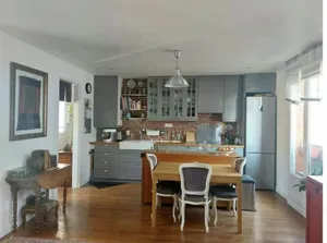 Image of Welcome to Emma in Gambetta! 2 bedrooms near Metro Porte des Lilas