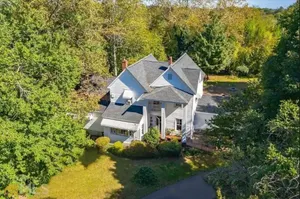 Image of Fully Restored Country Manor
