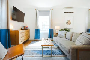 Image of Great Island Inn - King  Studio Apt - Main Street View