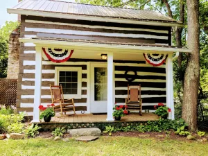 Image of A REAL 1850's Log Cabin near the NEW RIVER TRAIL STATE PARK