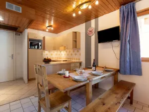 Image of Beautiful apartment for 7 guests with WIFI, TV and balcony