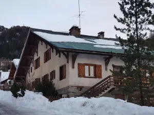 Image of RARE CHALET at the foot of the slopes LA PLAGNE 15 pers.