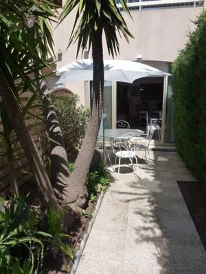 Image of Superb 2 Pieces, luxury, with private garden and close to the sea ...!
