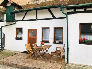 Image of Fisherman's Lodge: 1 room (living\/bedroom) - bathroom - kitchen - 30 min to Frankfurt