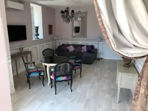 Image of Cottage du chateau for 4 people – 90 m²- 2 bedrooms – 2 bathrooms – pool