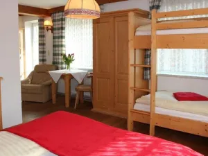 Image of Quadruple room 17 - Kasleitner organic farm (3 flowers)