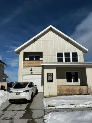 Image of Modern Lux Cottage, Mtn Views, Close to Downtown