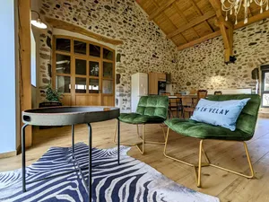 Image of Gîte rénové avec charme, cour privée, proche Puy-en-Velay et trésors de la Haute-Loire - FR-1-582-473