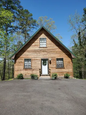 Image of Cabin on the Cove overlooking Lake Catherine
