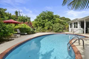 Image of Jungle house Heated Salt pool, 5 min away from the beach!