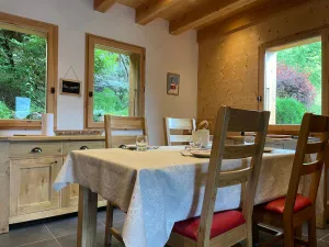 Image of Chalet tradition 6 pers avec cheminée, balcon et parking à Samoëns - FR-1-624-124