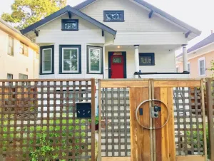 Image of Sutter Midtown 3bd Historic Home w\/ Swimming Pool *Virtual Tour
